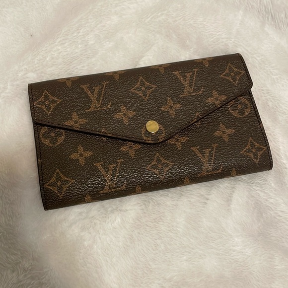 Wallet - Picture 1 of 5